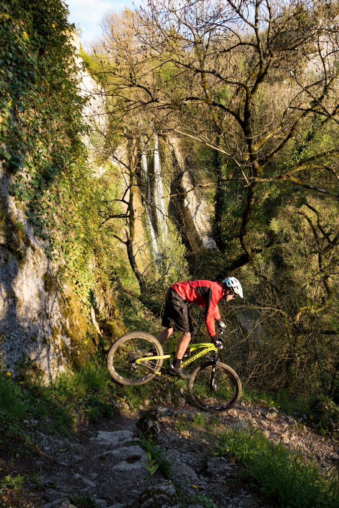 Petite épingle en nose turn